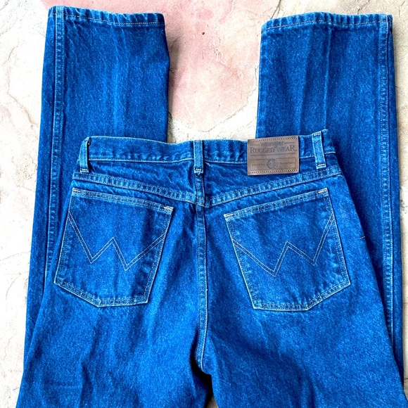 Wrangler Rugged Wear, Blue Jeans, Size 32 x32 - Picture 2 of 3